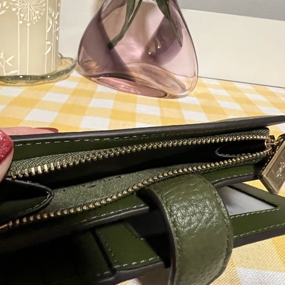 Olive Green Pebbled Leather Kate Spade Lena Wallet - Picture 5 of 7